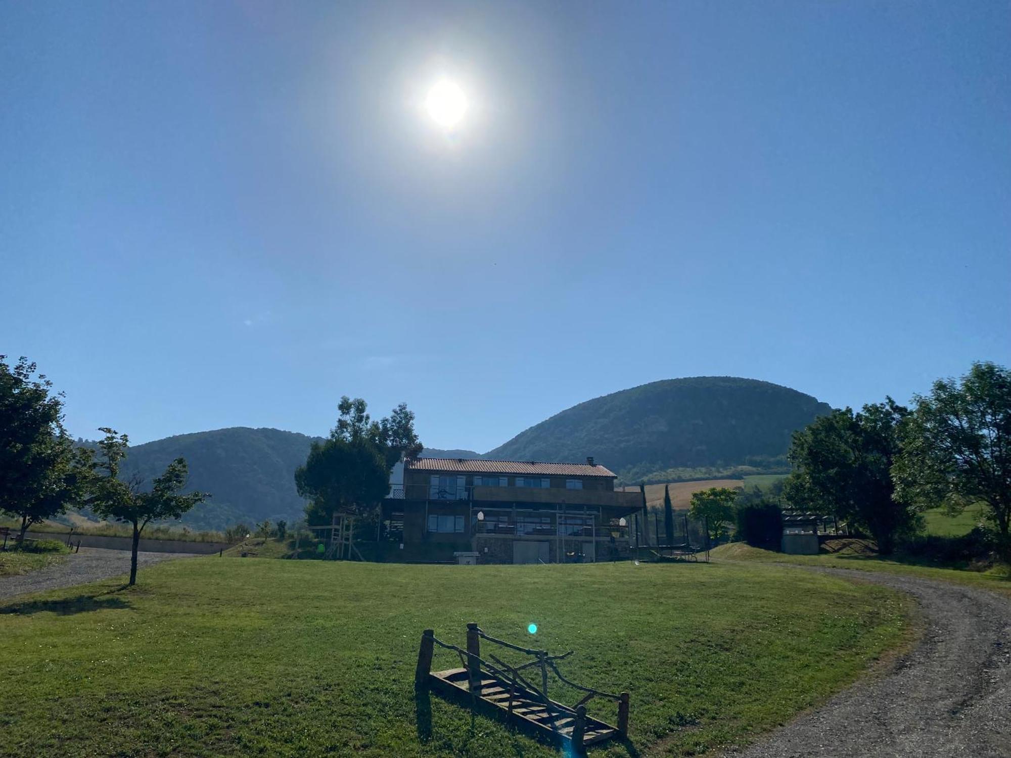 Hotel Val St Georges Saint-Georges-de-Luzençon Esterno foto