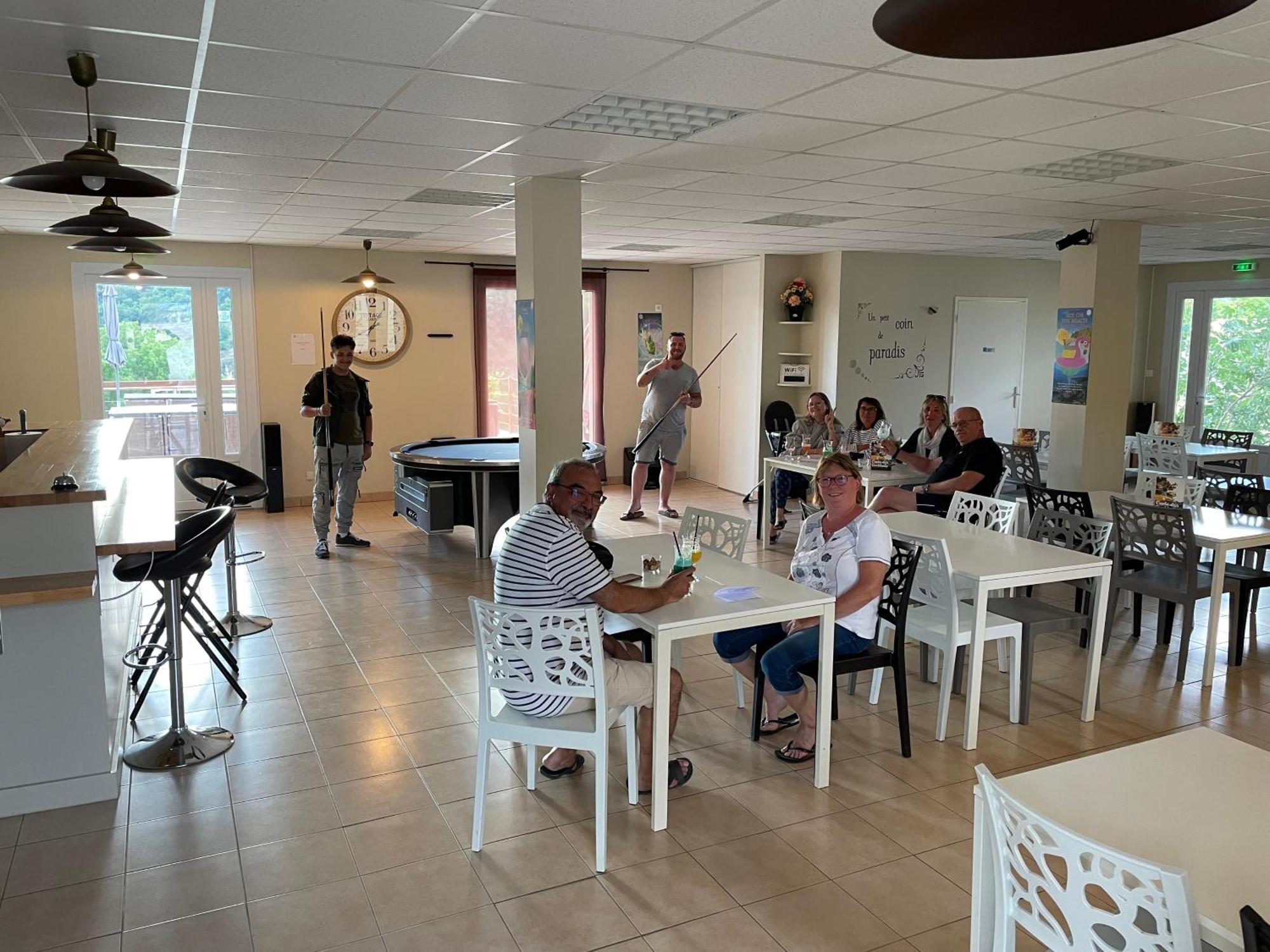 Hotel Val St Georges Saint-Georges-de-Luzençon Esterno foto